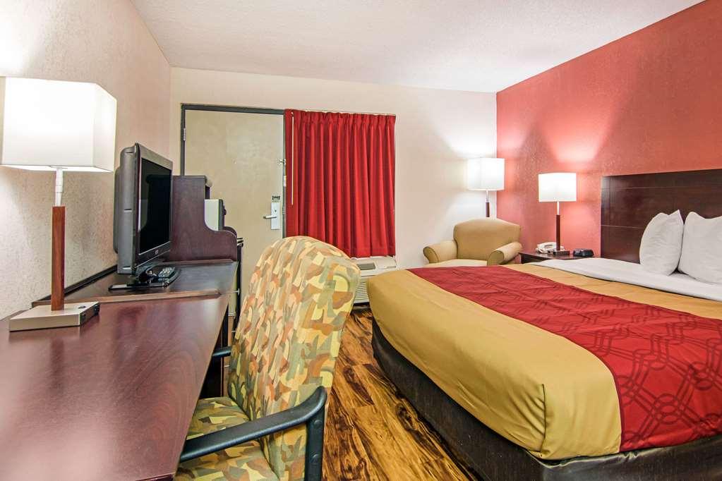 Econo Lodge Мадисон Номер фото