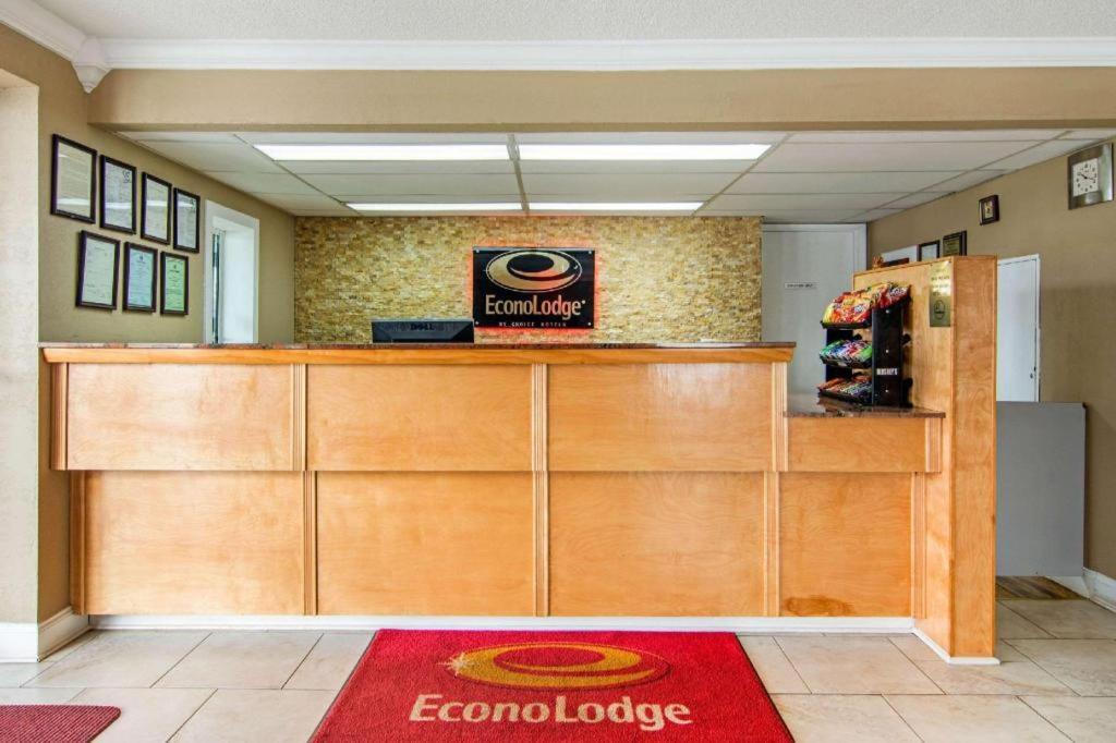 Econo Lodge Мадисон Экстерьер фото