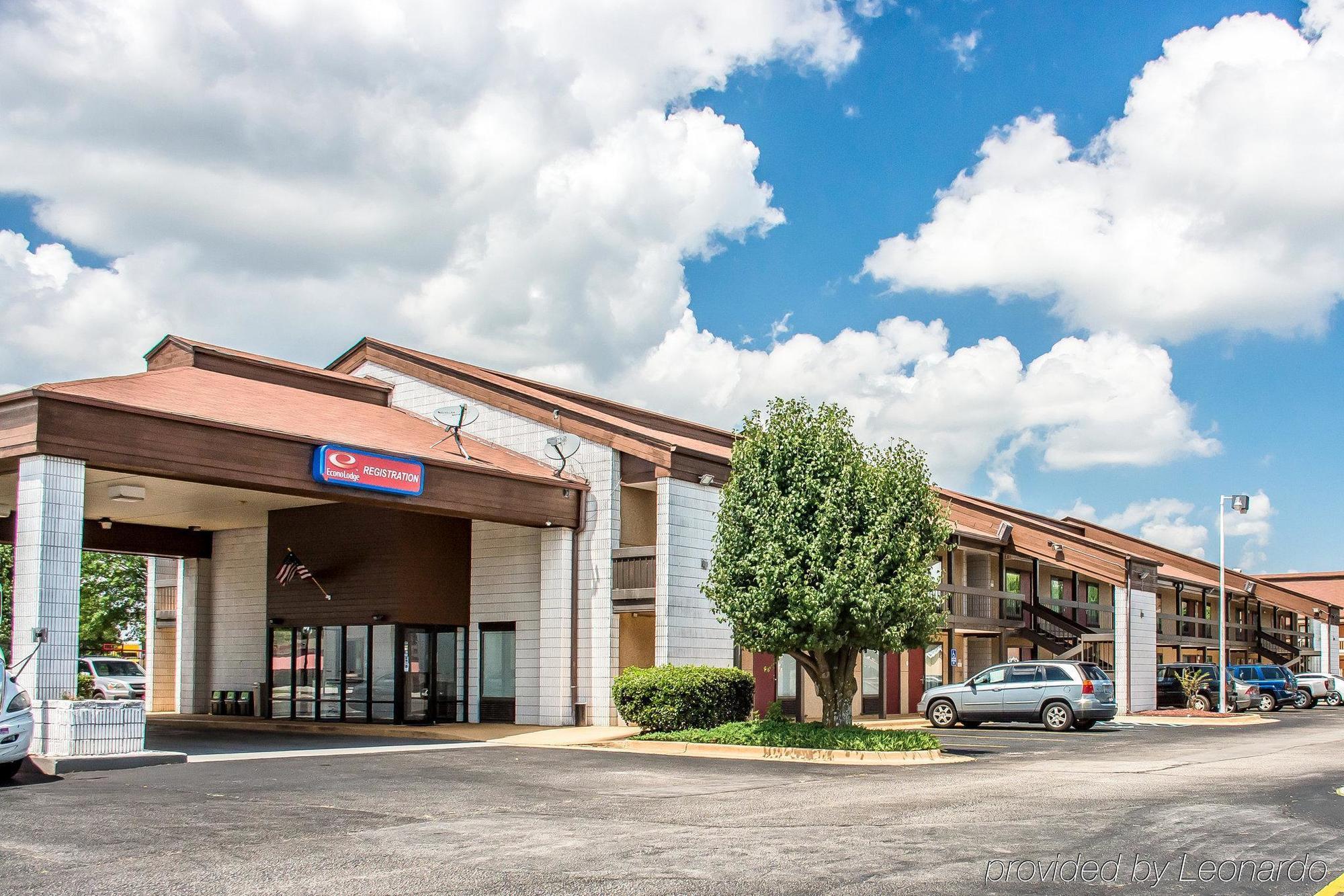 Econo Lodge Мадисон Экстерьер фото