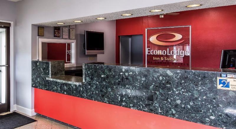 Econo Lodge Мадисон Экстерьер фото
